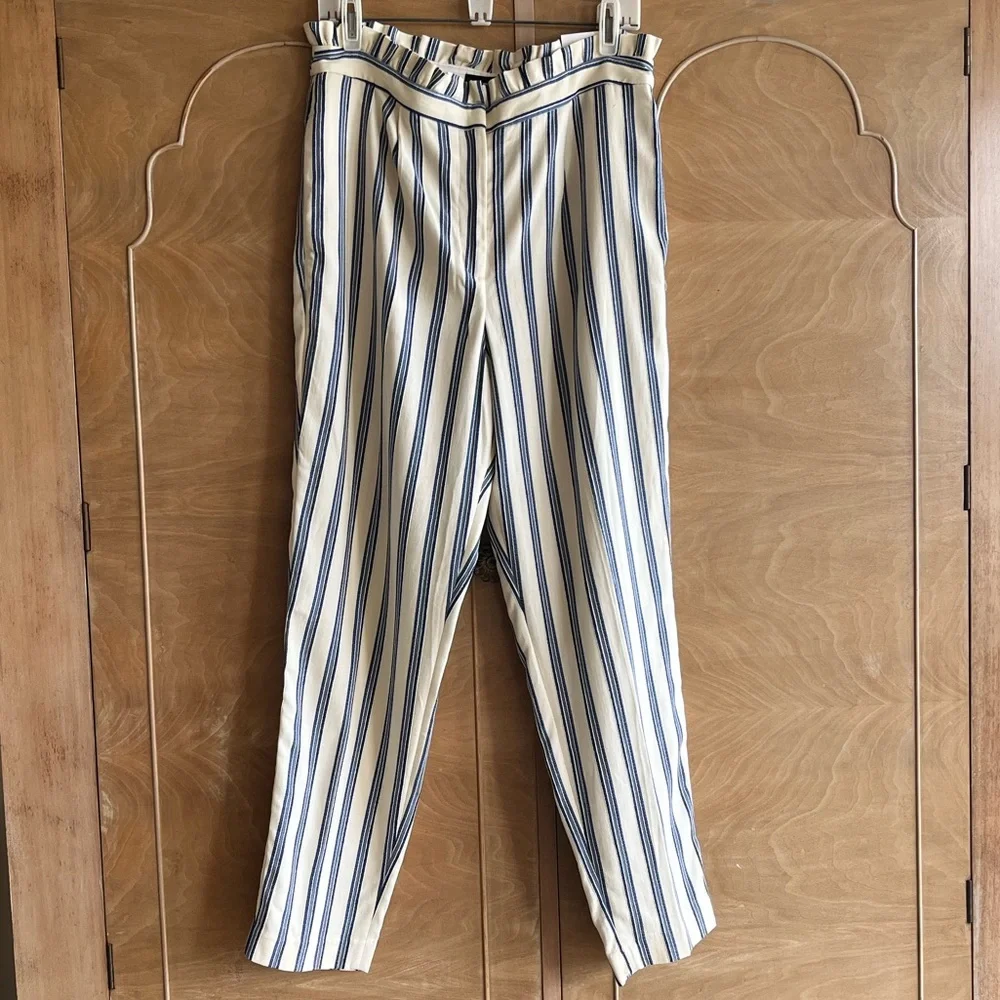Express NEW ankle, high rise, “paperbag”ruffled waist, 10R pant - Picture 6 of 15